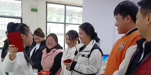 <i style='color:red'>正月初十开工大吉</i>