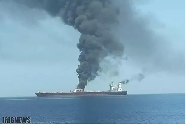 黑天鹅又来？伊朗油轮爆炸，油价飙升破60！--南箭化工甲醇厂家！
